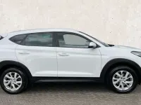Used Hyundai Tucson SE 130 HP (95 kW) 2019 White SUV