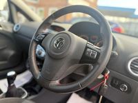 Second-hand Vauxhall Corsa S 85 CP (62 kW) 2014 Negru Hatchback