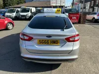 Używany Ford Mondeo Zetec 150 KM (110 kW) 2016 Srebrny Hatchback