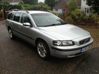 used Volvo V70 2.4TD D5 SE Estate 5d 2401cc