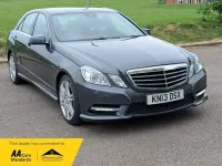 Usado Mercedes E250 2013 Cinzento Sedan