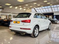 Used Audi Q3 Comfort 184 HP (135 kW) 2015 White SUV