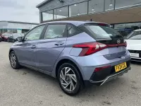 Używany Hyundai i20 Advanced 100 KM (73 kW) 2024 Niebieski Hatchback