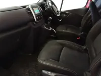 Used Renault Trafic 2020 Red MPV