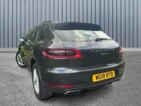Begagnad Porsche Macan 2018 Grå SUV