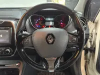 Used Renault Captur Dynamique 90 HP (66 kW) 2016 Cream/black SUV