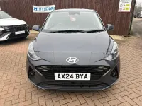 Używany Hyundai i10 Premium 79 KM (58 kW) 2024 Szary Hatchback