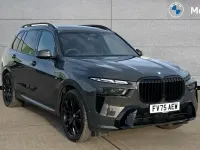 Używany BMW X7 M Sport 352 KM (258 kW) 2025 Biały SUV
