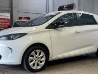 Used Renault Zoe Dynamique 64 kW (88 HP) 2015 White Hatchback