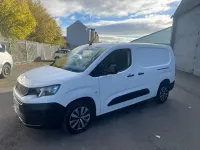 Begagnad Peugeot Partner 2020 Vit Minibuss