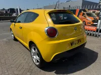 Used Alfa Romeo MiTo Distinctive 120 HP (88 kW) 2011 Yellow Hatchback