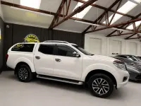 Used Nissan Navara Tekna 190 HP (139 kW) 2017 White Pickup