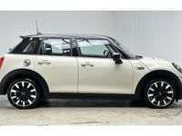 Used Mini Cooper S Exclusive 192 HP (141 kW) 2020 White Hatchback