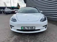 Używany Tesla Model 3 Standard Range 208 kW (283 KM) 2021 Biały Sedan/Limuzyna