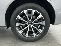 Used Volvo XC60 Plus 194 HP (142 kW) 2023 Silver SUV