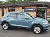 Used VW T-Roc Life 150 HP (110 kW) 2023 Blue SUV