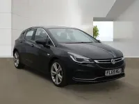 Używany Vauxhall Astra SRi 150 KM (110 kW) 2019 Czarny Hatchback