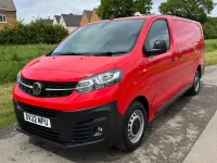 Used Vauxhall Vivaro 100 HP (73 kW) 2022 Red MPV
