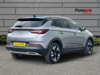 Usado Vauxhall Grandland X Edition 130 HP (95 kW) 2021 Cinzento SUV
