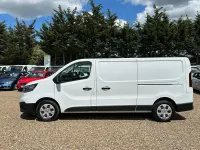Used Renault Trafic Business 2023 White MPV