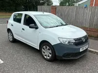 Used Dacia Sandero Acces 71 HP (52 kW) 2017 White Hatchback