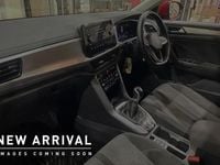 Used VW T-Roc Life 110 HP (80 kW) 2023 Red SUV