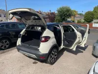 Used Renault Captur Dynamique 90 HP (66 kW) 2018 Cream/black SUV