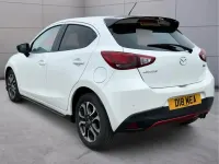Używany Mazda 2 Inclusive 2016 Biały Hatchback