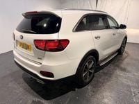 Used Kia Sorento 197 HP (144 kW) 2018 White SUV