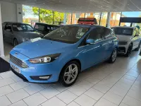 Used Ford Focus Zetec 120 HP (88 kW) 2016 Blue Hatchback