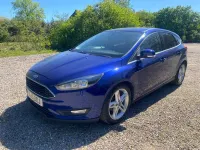 Used Ford Focus Zetec 2015 Blue Hatchback