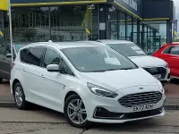 Usado Ford S-MAX Titanium 150 CV (110 kW) 2022 Blanco Monovolumen