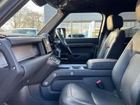 Używany Land Rover Defender 300 KM (220 kW) 2024 Zielony SUV