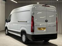 Używany Maxus V90 163 KM (119 kW) 2024 Biały Van