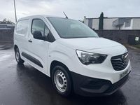 Used Vauxhall Combo 100 HP (73 kW) 2021 White MPV