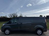 Usado Ford Transit Custom Limited 130 HP (95 kW) 2020 Cinzento Van