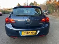 Used Vauxhall Astra 140 HP (102 kW) 2012 Blue Hatchback
