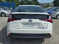 Used Toyota Prius Business Edition 122 HP (89 kW) 2018 White Hatchback
