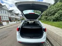 Used Kia Ceed 98 HP (72 kW) 2014 White Hatchback