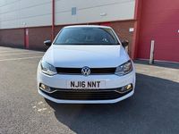 Used VW Polo Design 90 HP (66 kW) 2015 Hatchback