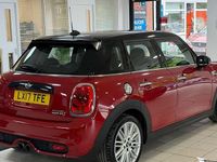 Używany Mini Cooper S Hatch 192 KM (141 kW) 2017 Czerwony Hatchback