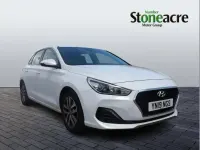 Used Hyundai i30 SE 120 HP (88 kW) 2019 White Hatchback