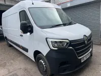 Usado Renault Master Business 150 HP (110 kW) 2021 Branco Monovolume