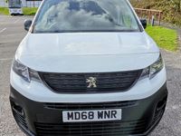Used Peugeot Partner 2019 White MPV