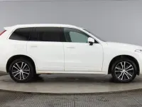Used Volvo XC90 Momentum 235 HP (172 kW) 2022 SUV