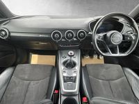 Begagnad Audi TT Sport 180 HK (132 kW) 2017 Vit Sportkupé