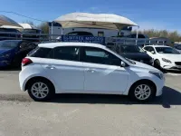 Begagnad Hyundai i20 SE 84 HK (61 kW) 2017 Vit Halvkombi