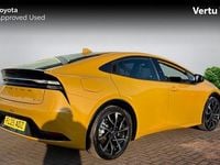 Used Toyota Prius 223 HP (164 kW) 2025 Yellow Hatchback