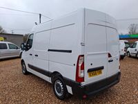 Used Vauxhall Movano 145 HP (106 kW) 2018 White MPV