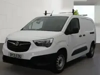 Used Vauxhall Combo 100 HP (73 kW) 2021 White MPV